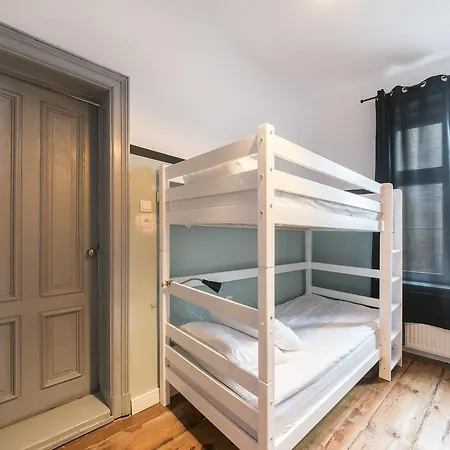 Hostel Slowgate *